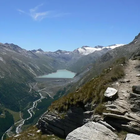 Stadel Alpine Comfort Alpstuga *